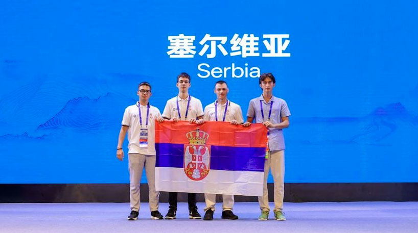 Професори крагујевачког ФИН-а ментори ученика – освајача бронзе на Међународној олимпијади из вештачке интелигенције у Пекингу
